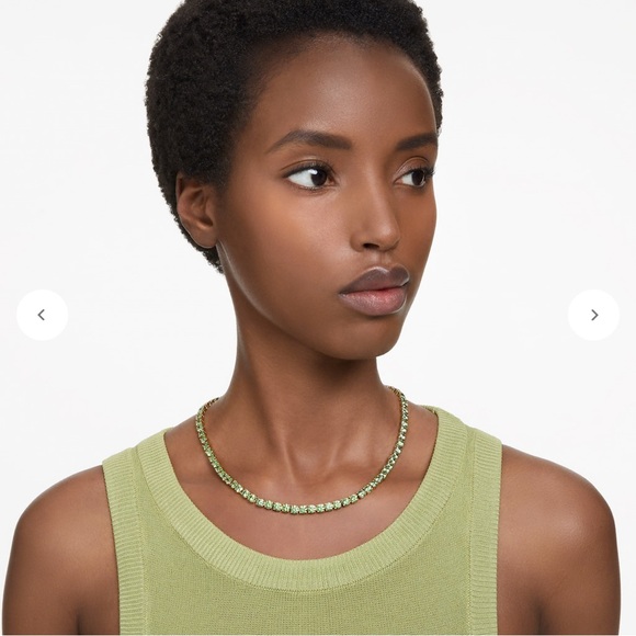 Swarovski Jewelry - Swarovski Green Necklace Elegant Choker Jewelry